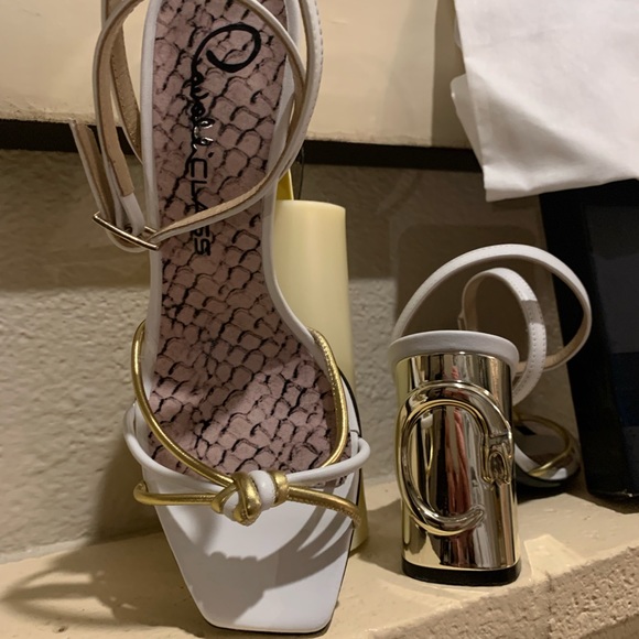 NWT size 7 Robert Cavalli sandals - Picture 4 of 8